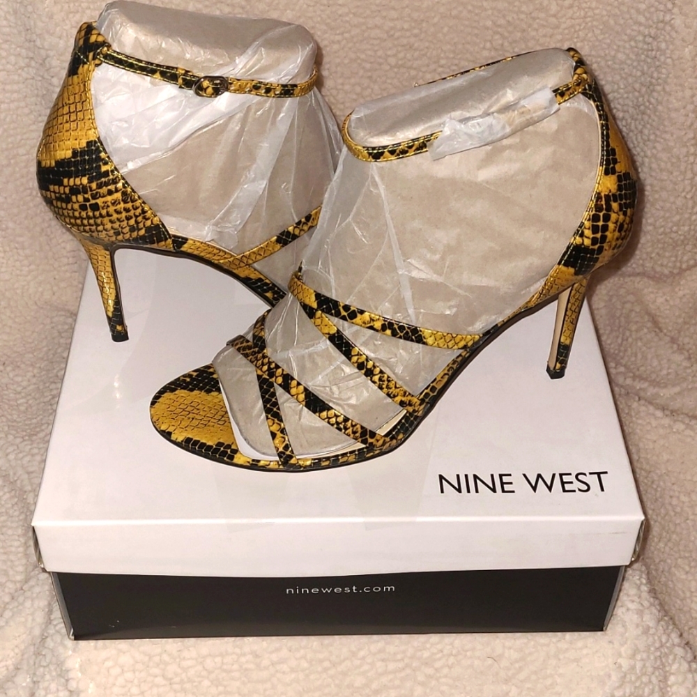 Nine West Women's strappy stiletto sandals yellow and black snakeskin print 9.5
